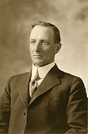 Robert Gardiner - (1920-1930) (16682253679).jpg