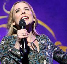 Kerry Butler (32832251275) (cropped).jpg