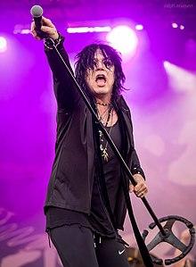 Keifer performing in San Antonio, Texas in April 2018