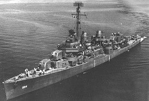 USS Franks (DD-554) underway in August 1943.jpg