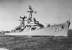 USS Jonas Ingram (DD-938) underway in June 1957.jpg