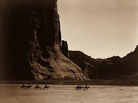 Canyon de Chelly, Navajo.jpg