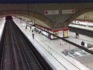 Estación de Nuevos Ministerios (Madrid) 03.jpg