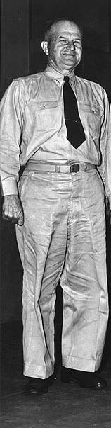 William L. Calhoun (1943).jpg