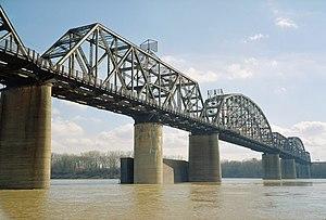 Kentucky and Indiana Bridge seen from New Albany Indiana in February 2006 a6b001.jpg
