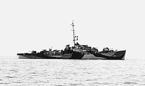 USS French (DE-367) underway, circa in November 1944 (BS 90425).jpg
