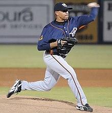 Vic Darensbourg (3894519460) (cropped).jpg