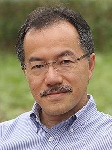 Dr. Fernando Cheung Chiu-hung May 2013 (cropped).jpg