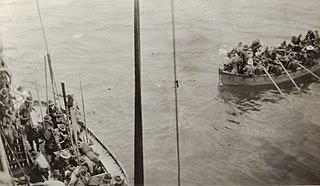 Troops landing at Herbertshöhe State Library of New South Wales PXA 216.jpg