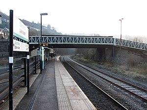 Llanhilleth Station (geograph 5237022).jpg