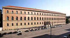 Fassade v. links.jpg