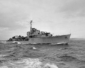 HMCS Crescent R16.jpg