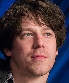 John Gallagher, Jr. at PaleyFest 2013 (cropped).jpg