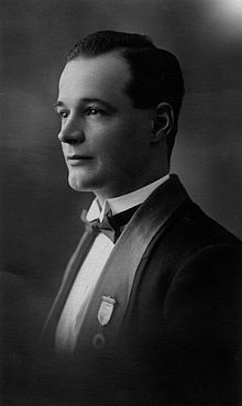 Val Walker 1918.jpg