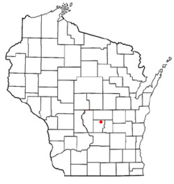 Location of Crystal Lake, Marquette County, Wisconsin