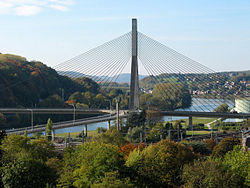 Père Pire bridge