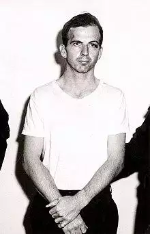 Lee Harvey Oswald 1963.jpg