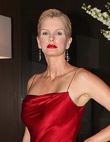 Kylie Bax 2012 (cropped).jpg