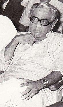 Suresh Joshi with P L Deshpandey (cropped).jpg