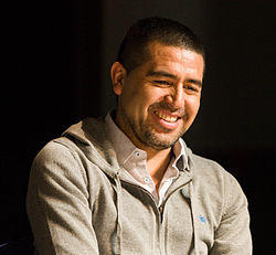Homenaje a Riquelme (cropped).jpg