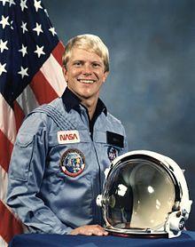 Nelson-p.jpg