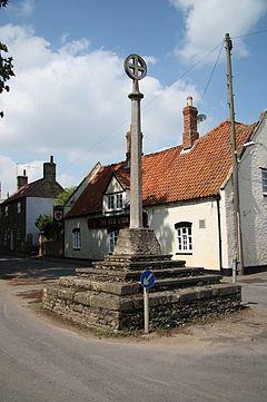 Digby Cross - geograph.org.uk - 1278309.jpg