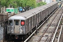 MTA NYC Subway 1 train leaving 125th St.jpg