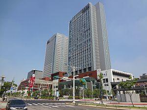 Nangang Station Building face to Zhongxiao East Road 20160723b.jpg
