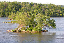 Susquehanna River Islet 3264px.jpg