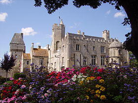 Chateau de creully 1.JPG