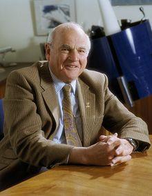 Baruch Samuel Blumberg by Tom Trower (NASA).jpg