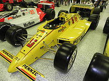 Indy500winningcar1988.JPG