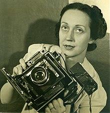 Barbara Morgan with Graflex 1940.jpg