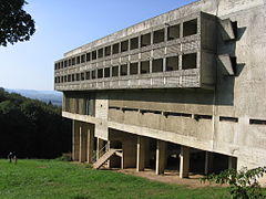 Sainte Marie de La Tourette 2007.jpg