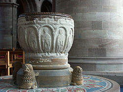 Hereford cathedral 019.JPG