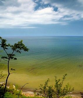 Erie Bluffs State Park Lake Erie 1.jpg