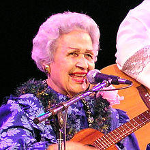 Aunty Genoa Keawe 2005.jpg