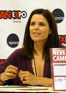 Neve Campbell 04 (21268333696).jpg