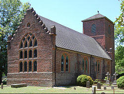 Newport parish west facade.jpg