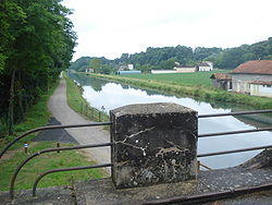 Canal Latéral de la Garonne à Puybarban (Gironde,Fr).JPG