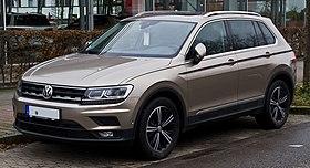 VW Tiguan 2.0 TSI BlueMotion Technology 4MOTION Sound (II) – Frontansicht, 24. Dezember 2017, Düsseldorf.jpg