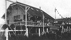 Club House de Cercle de la Voile de Paris à Meulan.jpg