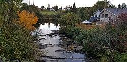 Rivière Pierre-Paul-St-Adelphe (QC, Canada)-Vue en aval du pont de la route 352-2018-09-29.jpg