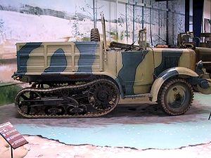 Unic P107 Saumur.jpg