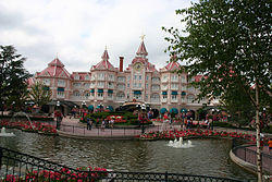 Disneyland Hotel, Paris, France, 2011.jpg