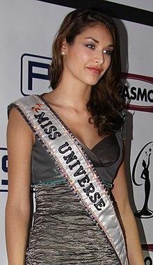 Miss Universe Dayana Mendoza en Nicaragua 10 cropped.jpg