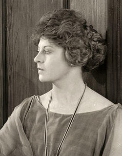 Gertrude Astor 1922.jpg