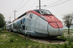 HSR 350x Hanvit Uiwang 20150722.jpg