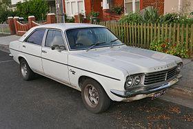 1975-1977 Chrysler Centura (KB) GL sedan (2015-11-11) 01.jpg