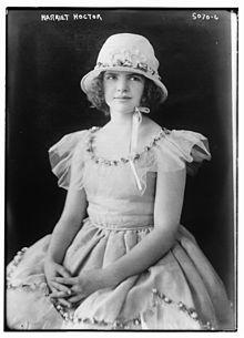 Harriet Hoctor portrait.jpg